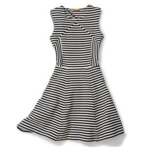 Joe Fresh🤍🖤blk & white striped A-line dress